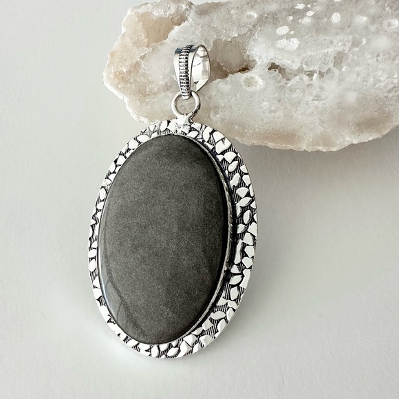 Sheer Obsidian Pendant - Picture 4 of 7
